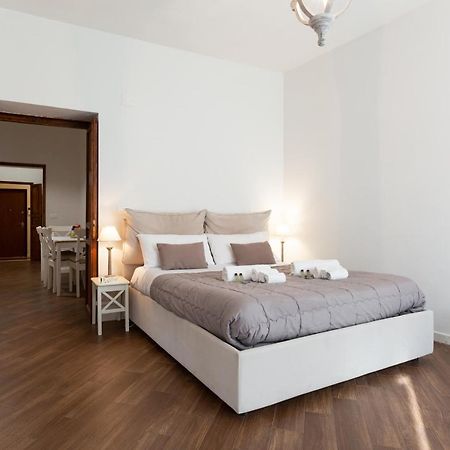 Quattro Canti Charming Flat Palermo Esterno foto